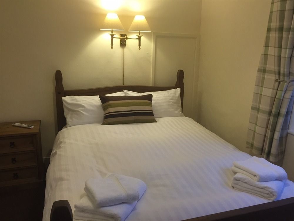 The Globe Inn Buckfastleigh Extérieur photo