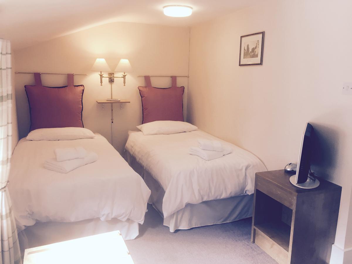 The Globe Inn Buckfastleigh Extérieur photo